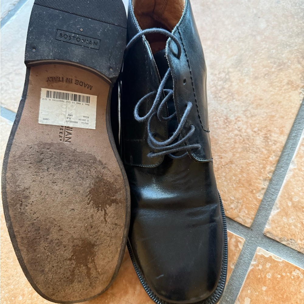 Bostonian Black Leather Boat Shoes